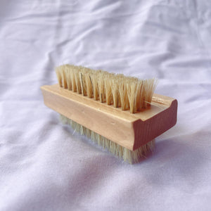 Double-sided Bamboo Nail Brush